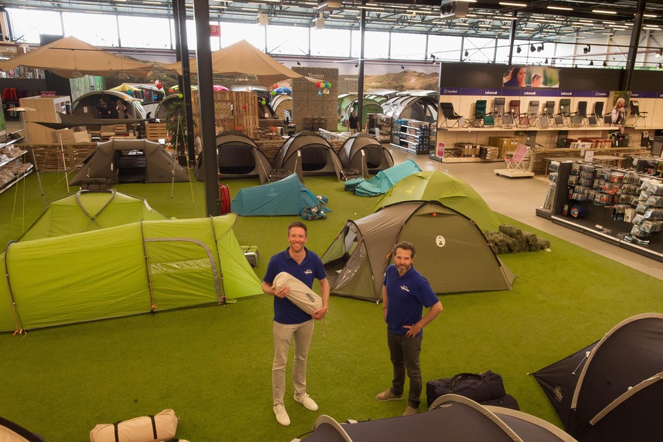 Betekenis De lucht vloeistof Bij Vrijbuiter in Zaandam is het net als op de camping |  Noordhollandsdagblad