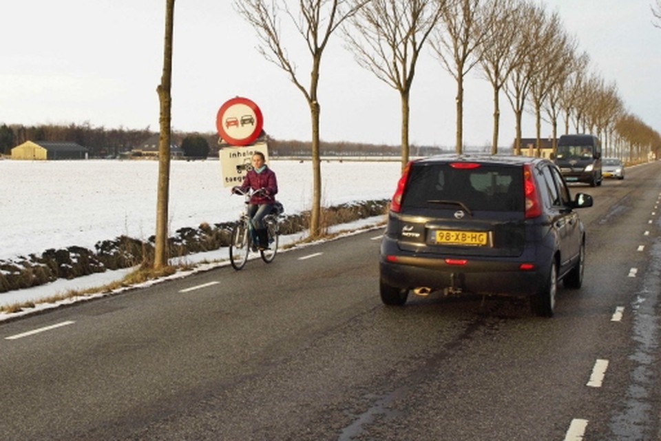 De Purmerenderweg is levensgevaarlijk voor fietsers. Archieffoto HDCMedia