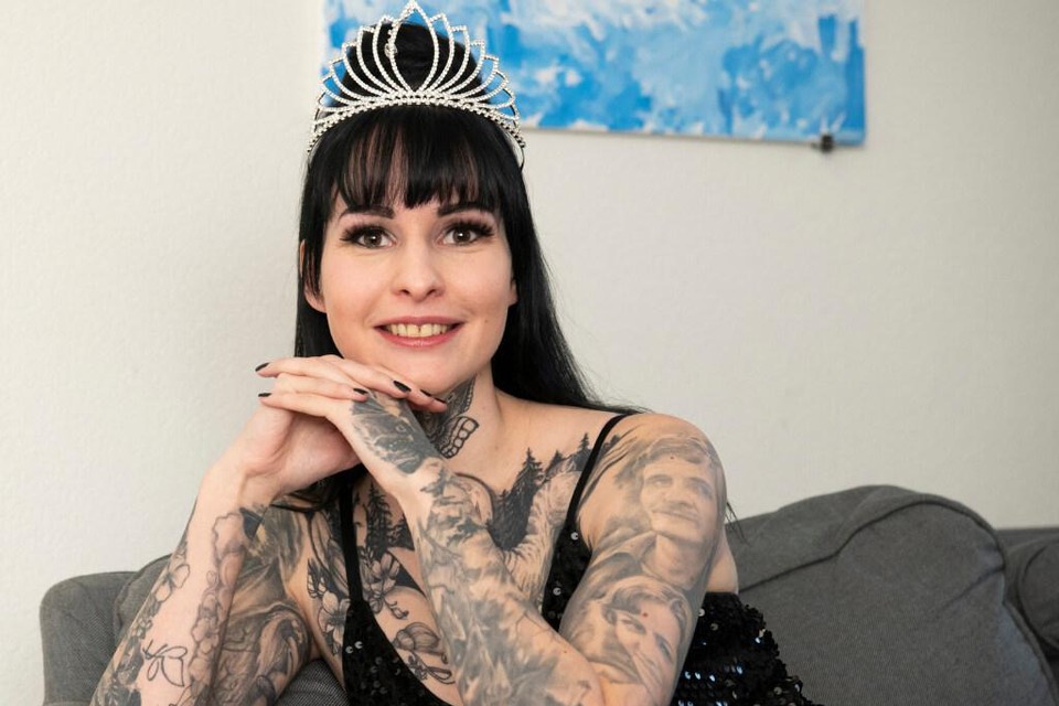Dazzle is Miss Tattoo Benelux 2023 vanwege het ’totaalplaatje’.