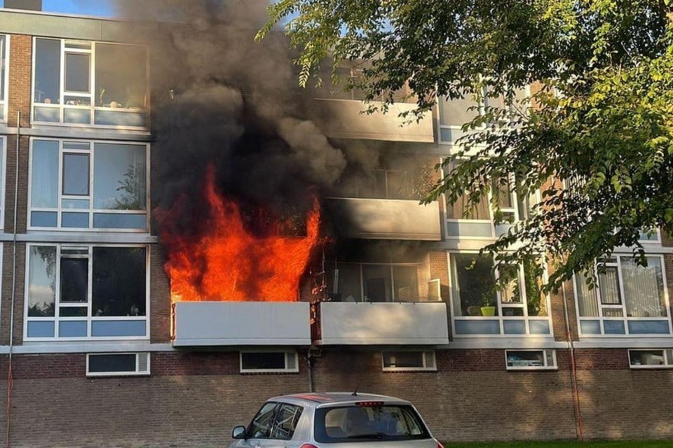 In 2021 brandde dit appartement in Wormerveer uit doordat de accu van een elektrische fiets vlam vatte tijdens het laden.