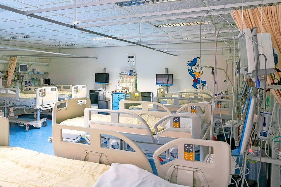 De intensive care van het Noordwest Ziekenhuis in Alkmaar is leeg: er zijn geen coronapatiënten meer.