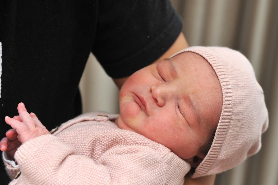 Nora Mae, de eerste baby van 2022 in het Rode Kruis Ziekenhuis in Beverwijk.