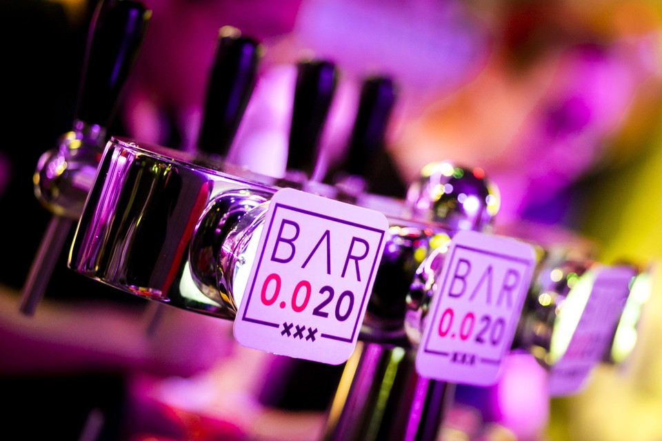 In Amsterdam is de eerste alcoholvrije bar van Nederland geopend.