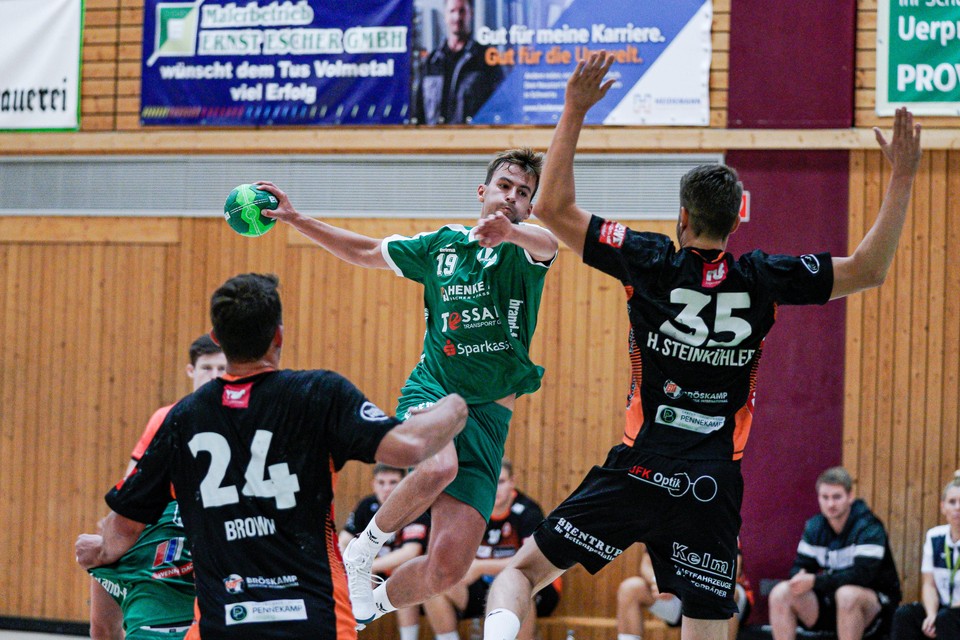 Ik mag handballen in het buitenland, vet is dat?', Noah van Wieringen is dolblij met kans op vierde niveau van Duitsland | Noordhollandsdagblad