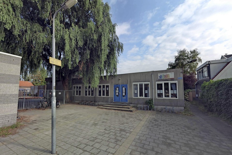 Het voormalige terrein van basisschool Et Buut doet nu deels dienst als opvanglocatie voor Oekraïners.
