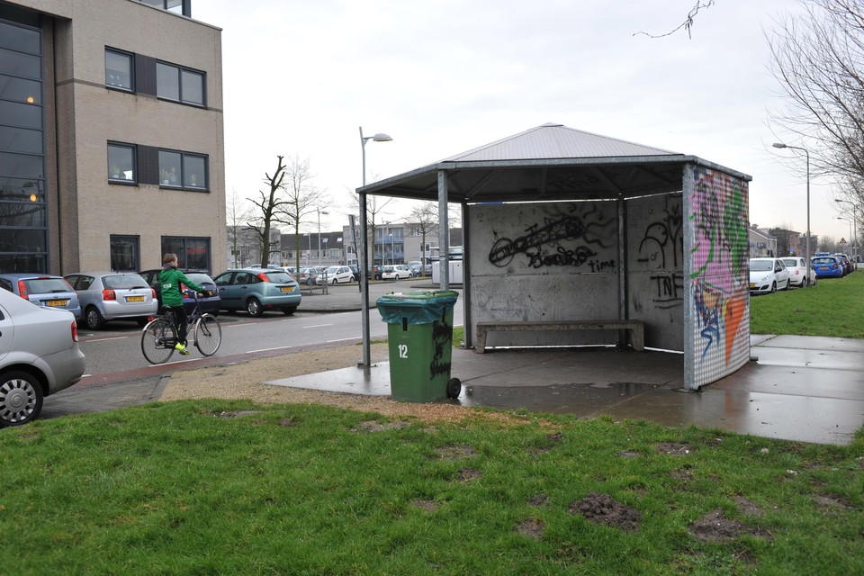 Een simpele overdekte jongerenhangplek, zoals deze in Uitgeest, ontbreekt in Beverwijk. In de beleidsnota staat er ook niets over.