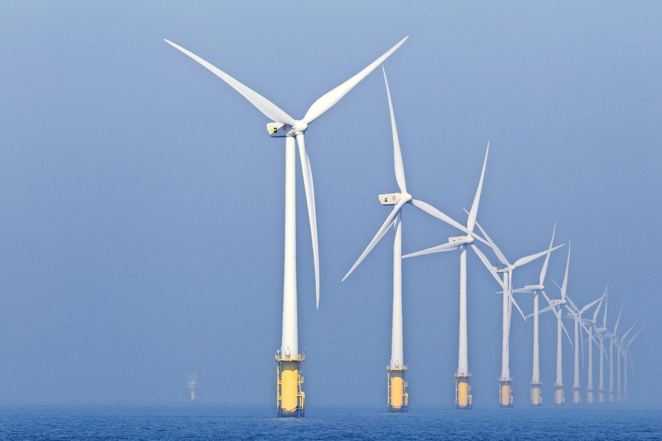 Windturbines in het offshore windpark Egmond aan Zee.